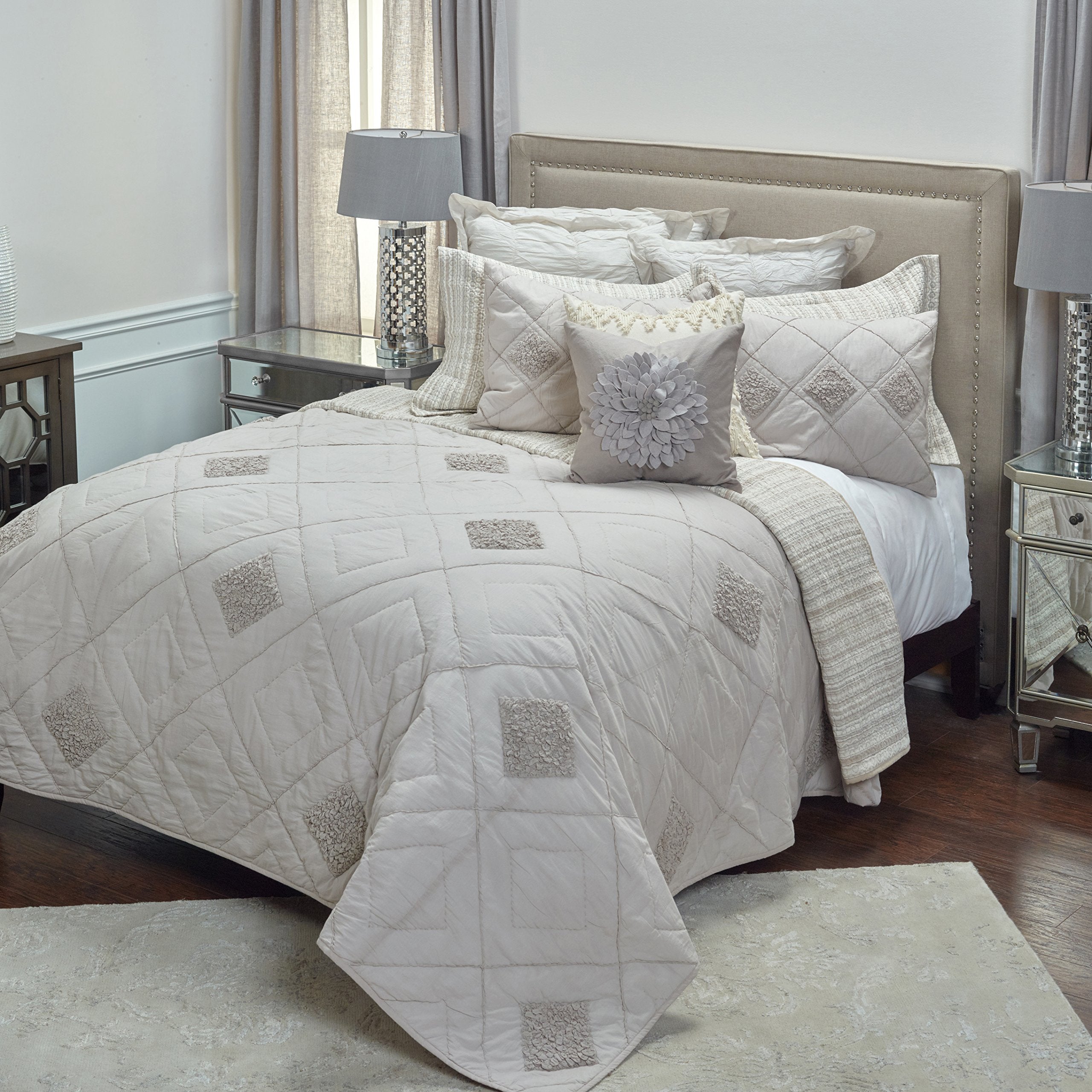 Rizzy Home | BQ4196 | Polyester Quilt | 70"x86" Pink/Brown/Nuetral Diamond Textured