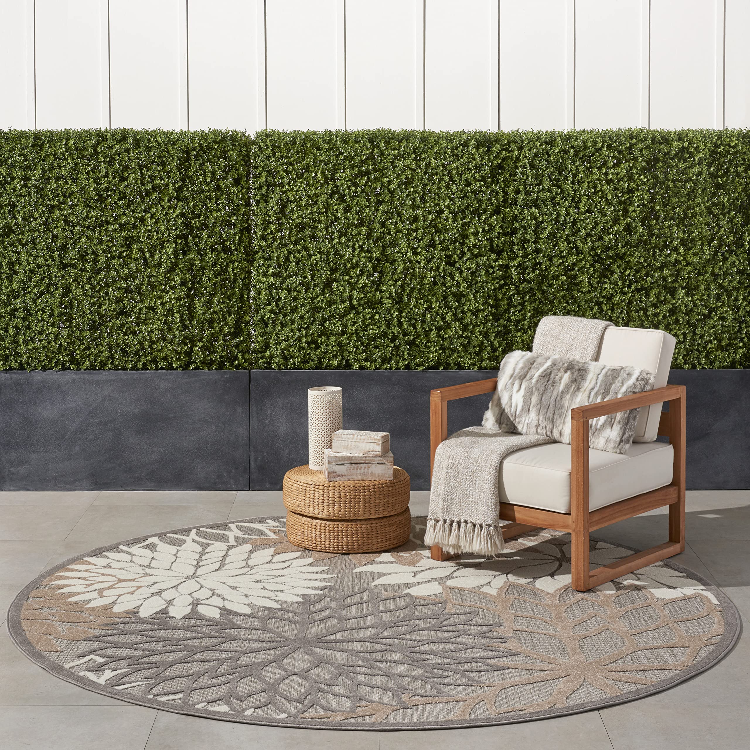 Nourison Aloha Indoor/Outdoor Area Rug 710   , Natural, Round Tropical Botanical Easy -Cleaning Non Shedding Bed Room Living Roo