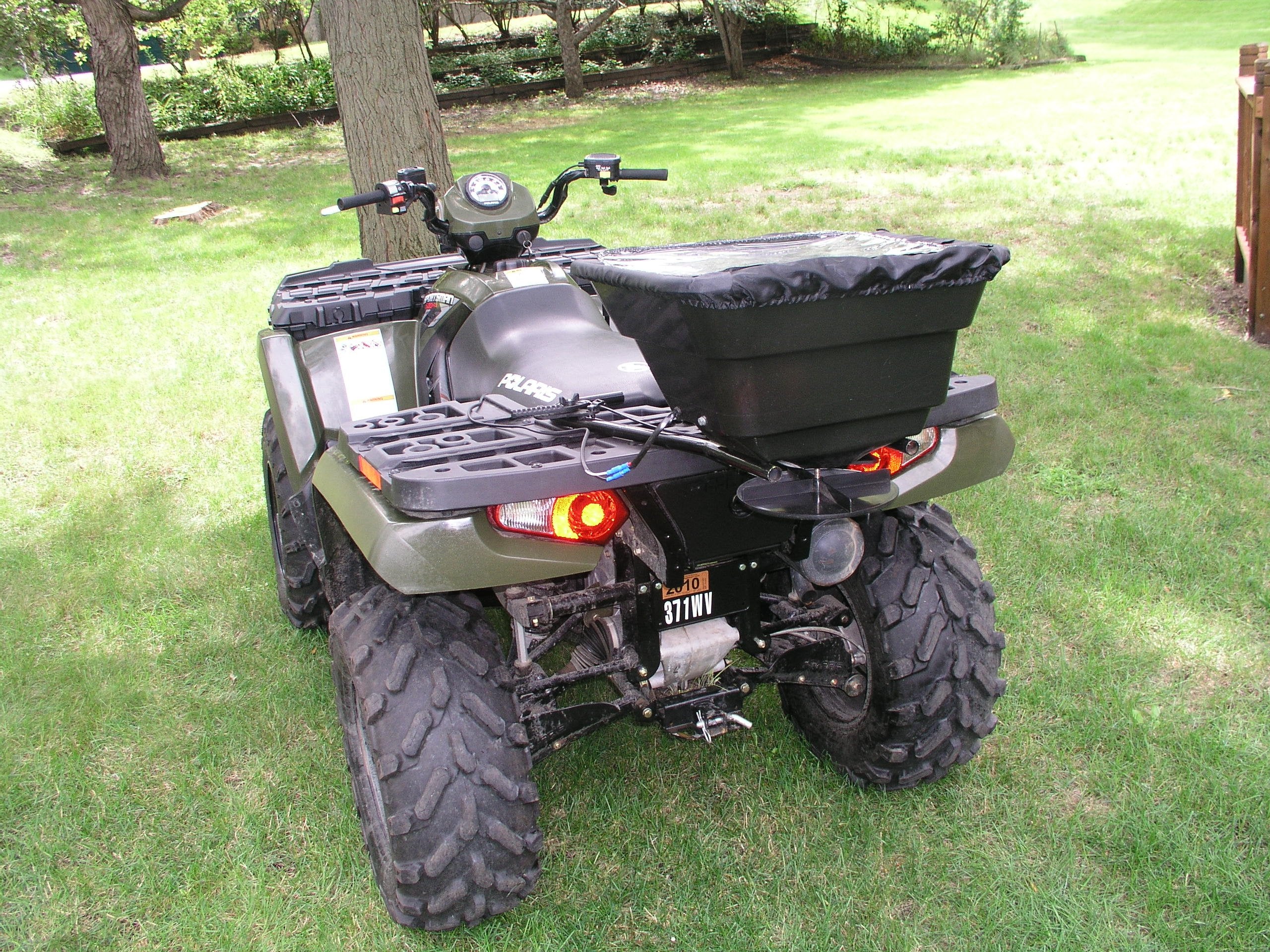 Field Tuff 12V 80 Pound Capacity Broadcast Seed & Fertilizer Spreader With Back Or Front Mounting And Rain Protector For Atv, Ut