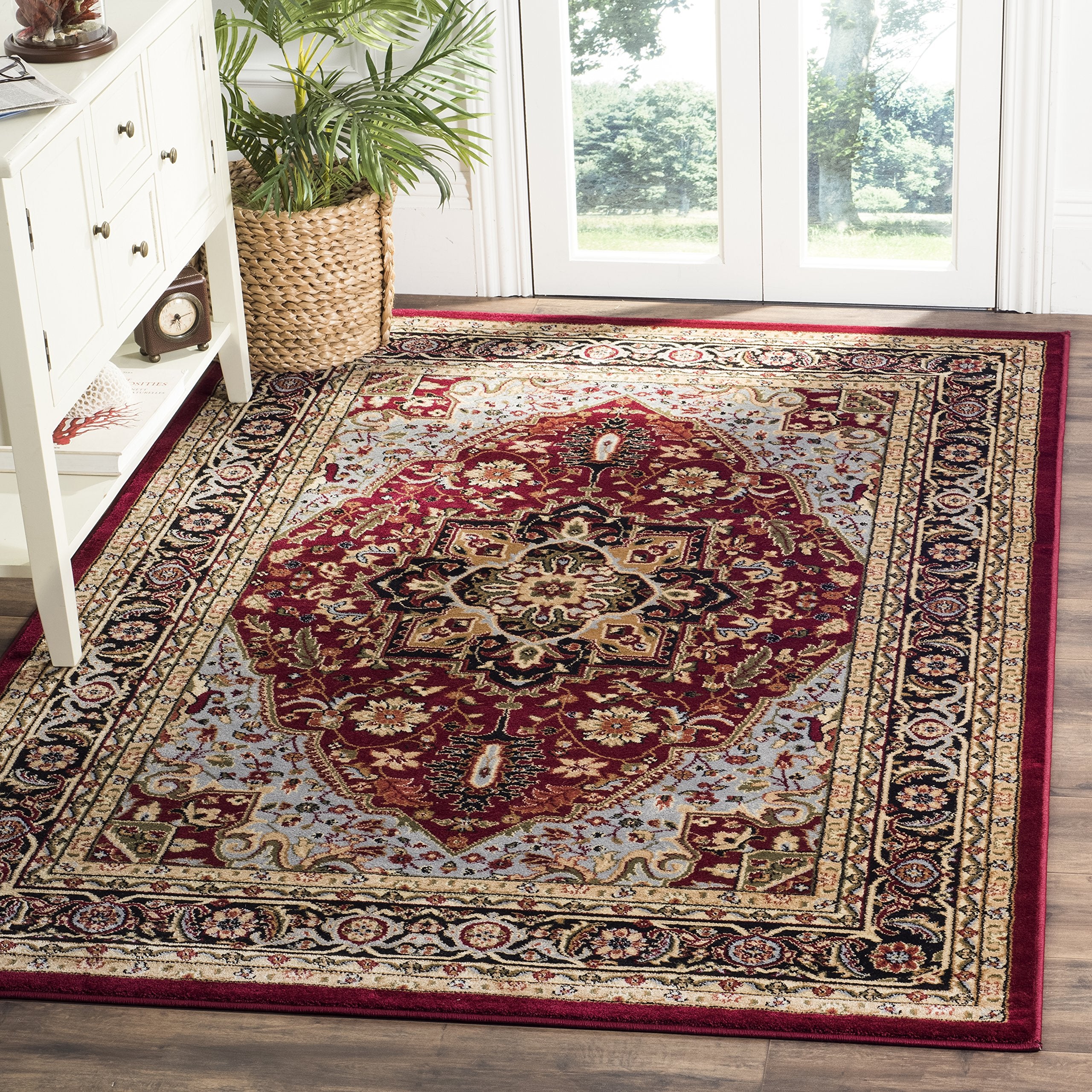 SAFAVIEH Lyndhurst Collection Area Rug - 53 x 76, Red & Black, Traditional Oriental Design, Non-Shedding & Easy Care, Ideal fo