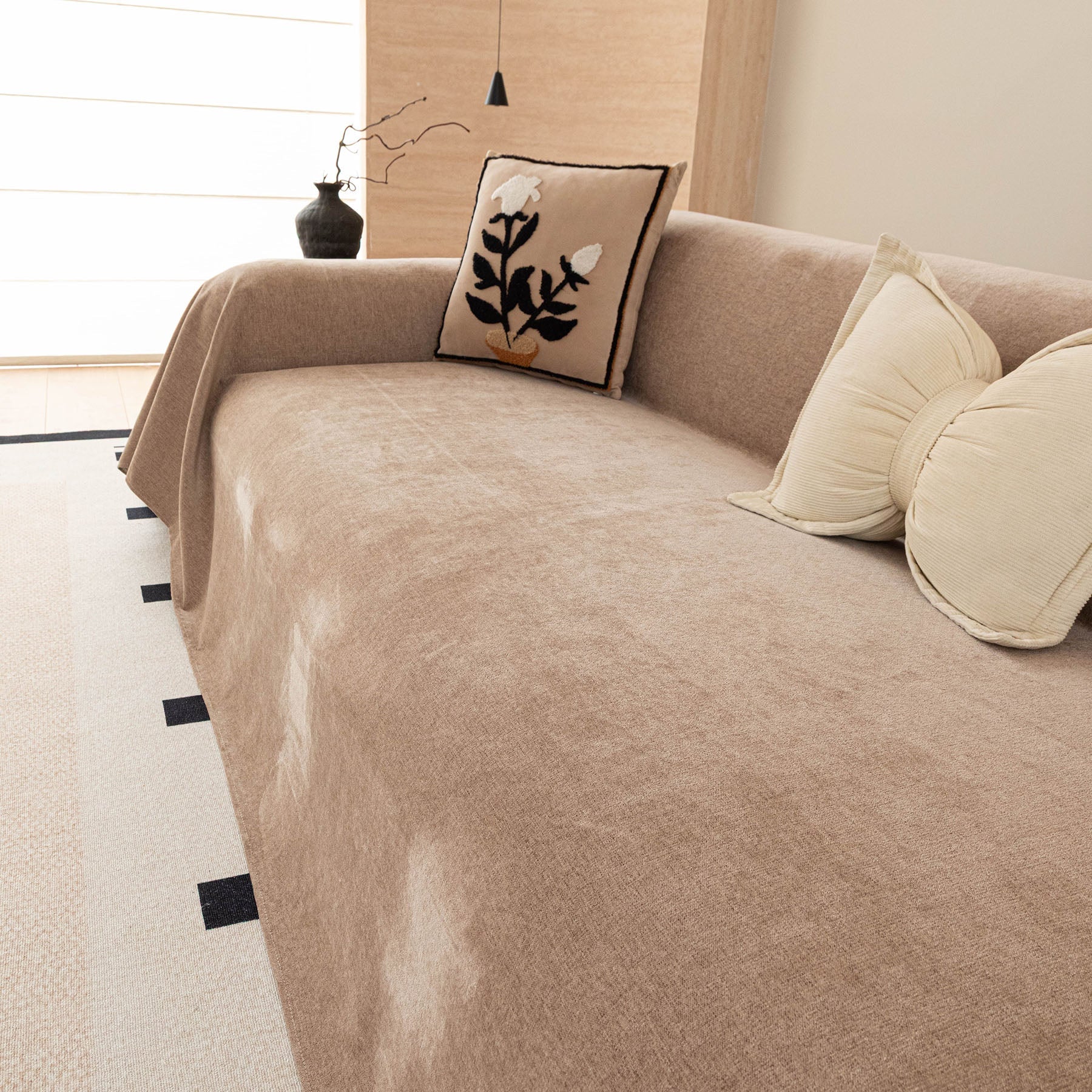 Luxury Pet Friendly Couch Cover, Non-Slip Furniture Protector Blanket for Pets, Kids