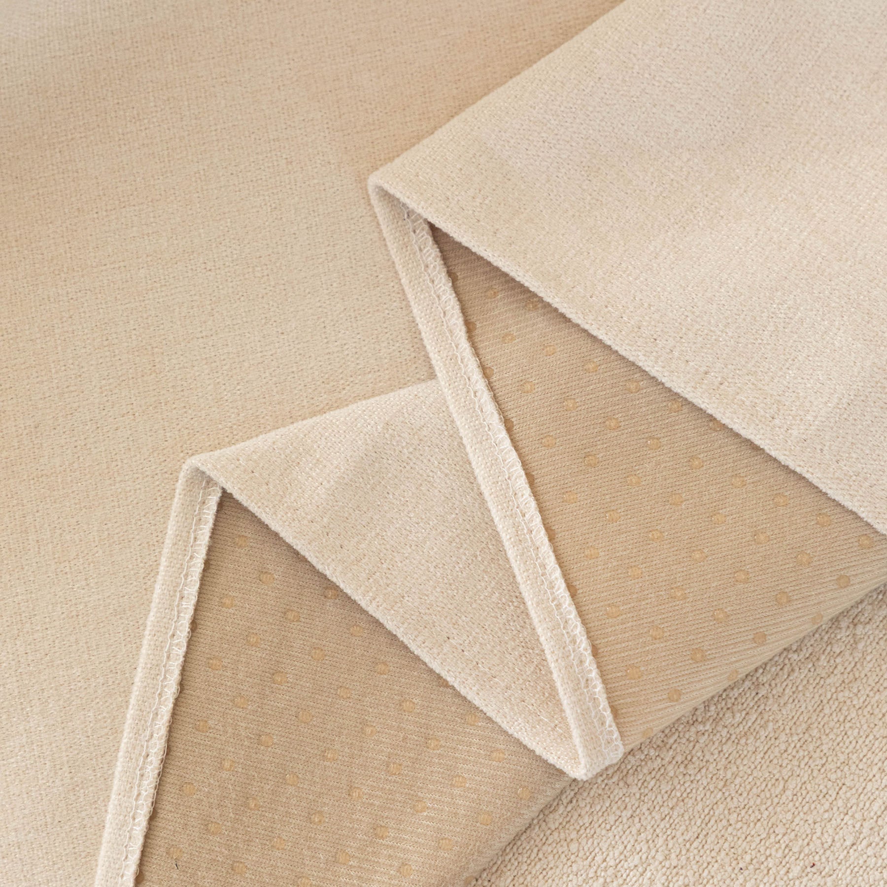 Luxury Pet Friendly Couch Cover, Non-Slip Furniture Protector Blanket for Pets, Kids