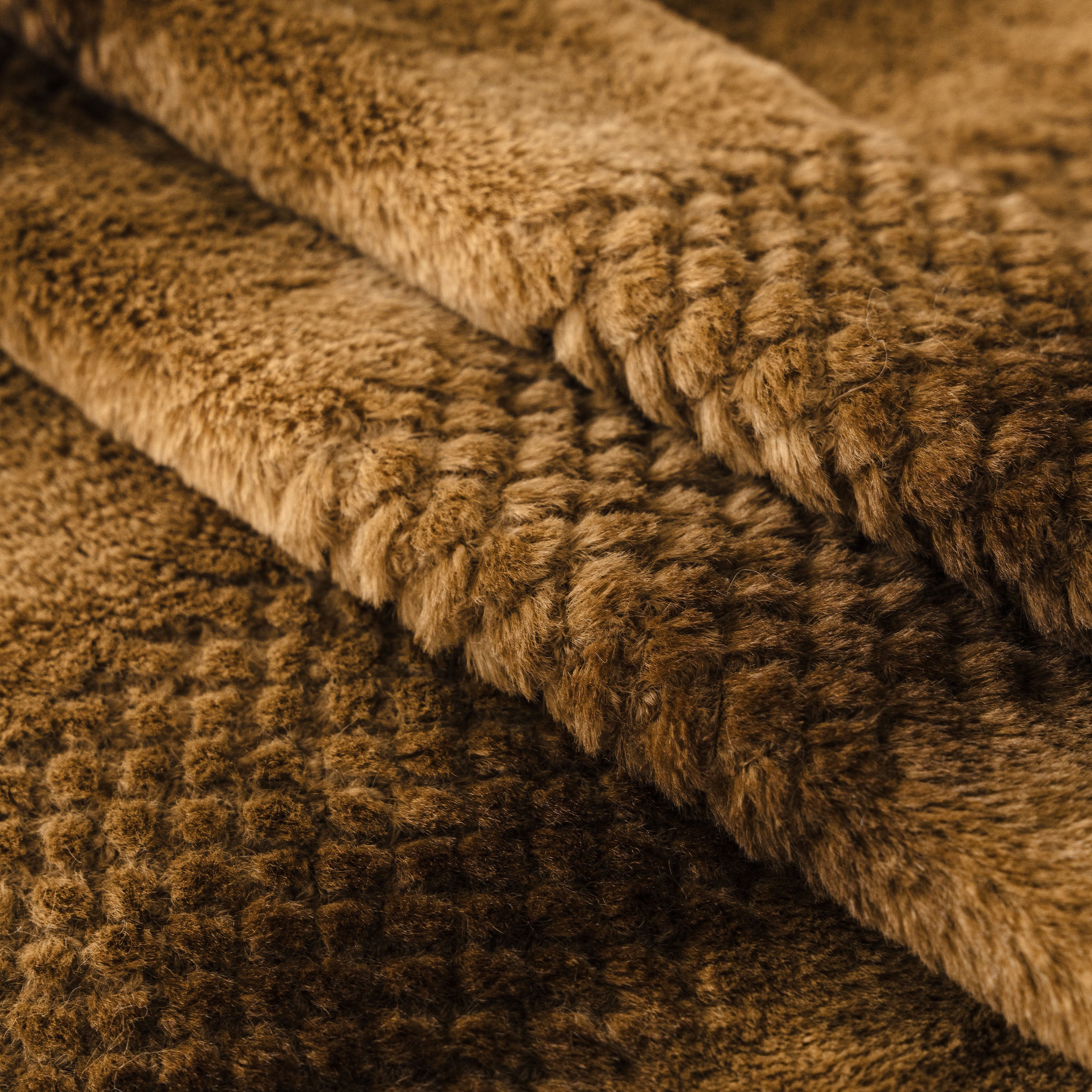 Faux Fur Sofa Cover Washable Furniture Protector for Sectional Warm & Fuzzy Slipcover