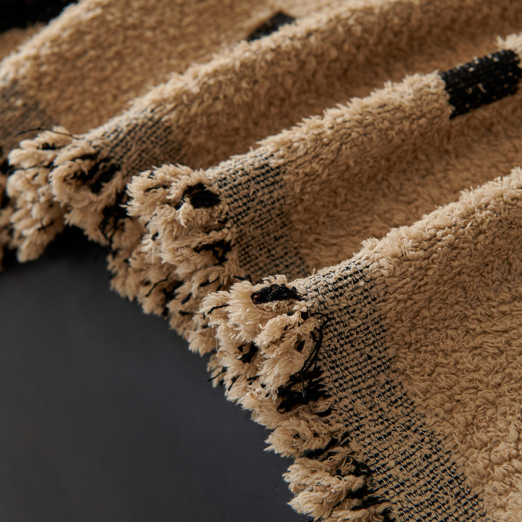 Sofa Throw Blanket with Woven Geometric Pattern & Tassels, Soft & Thick Couch Cover