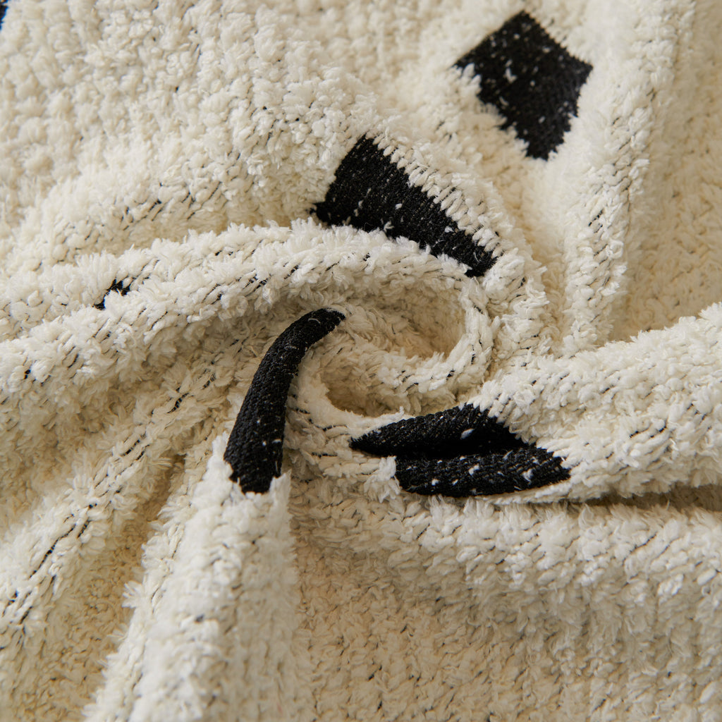 Sofa Throw Blanket with Woven Geometric Pattern & Tassels, Soft & Thick Couch Cover