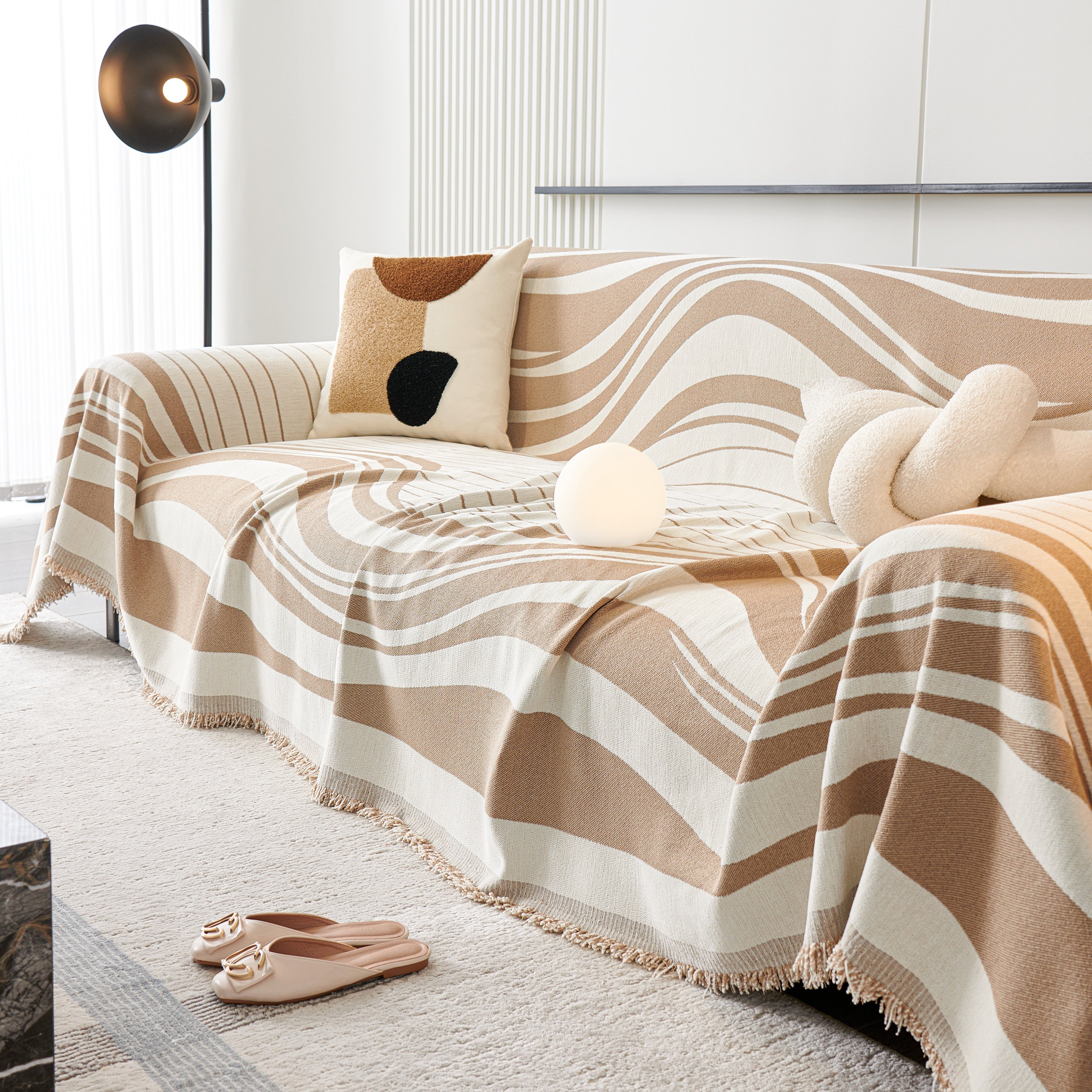 Soft Cozy Curved Throw Blankets for Couch, Sofa, Bed, Travel, Decorative Blankets for Women, Men, Kids Gift