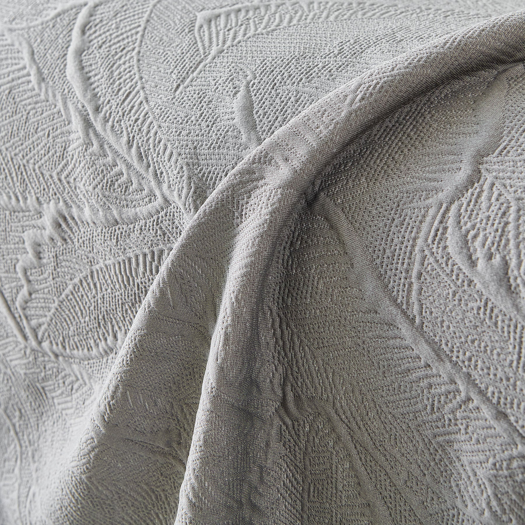 Embossed Leaf Pattern Sofa Cover Blanket for Couch, Soft Cooling Textured Couch Cover
