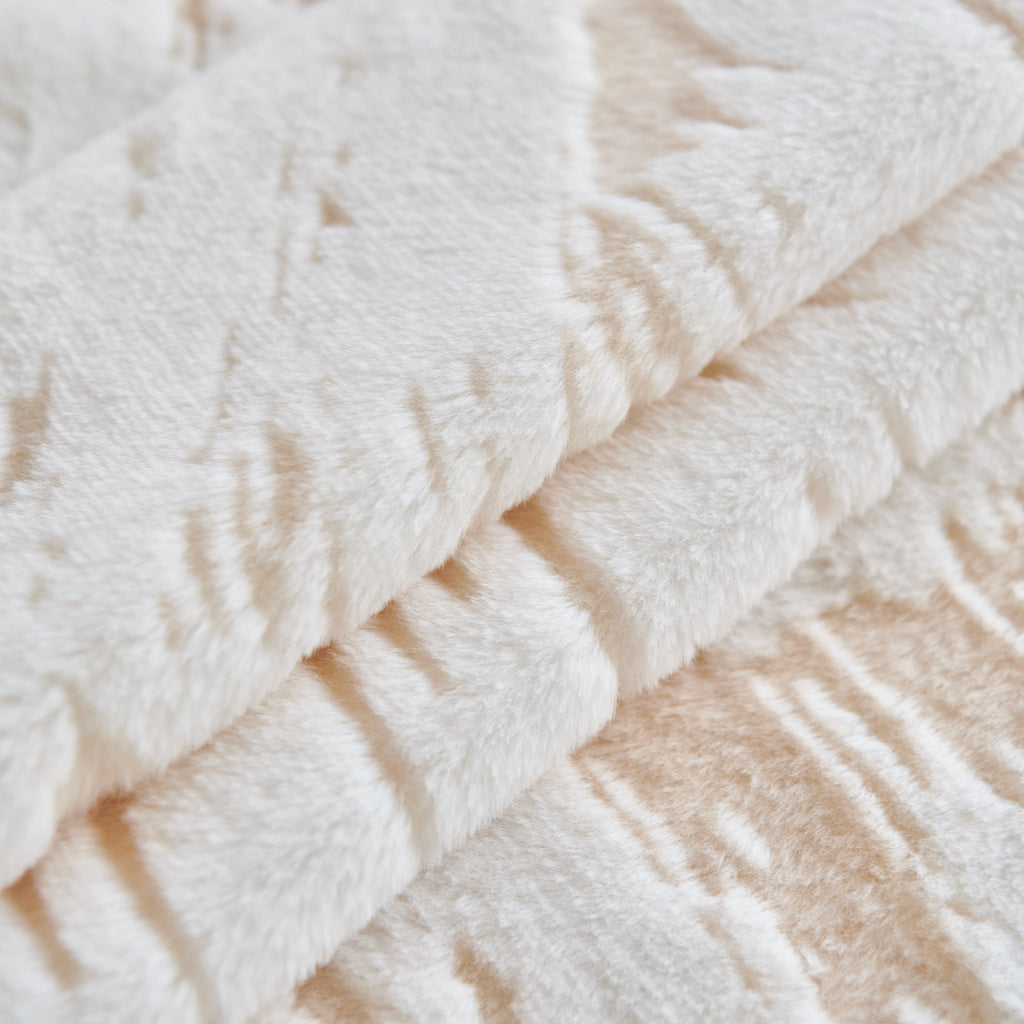 Plush Faux Fur Warm Sofa Cover with Waves Jacquard Textured Throw Blankets for Couch
