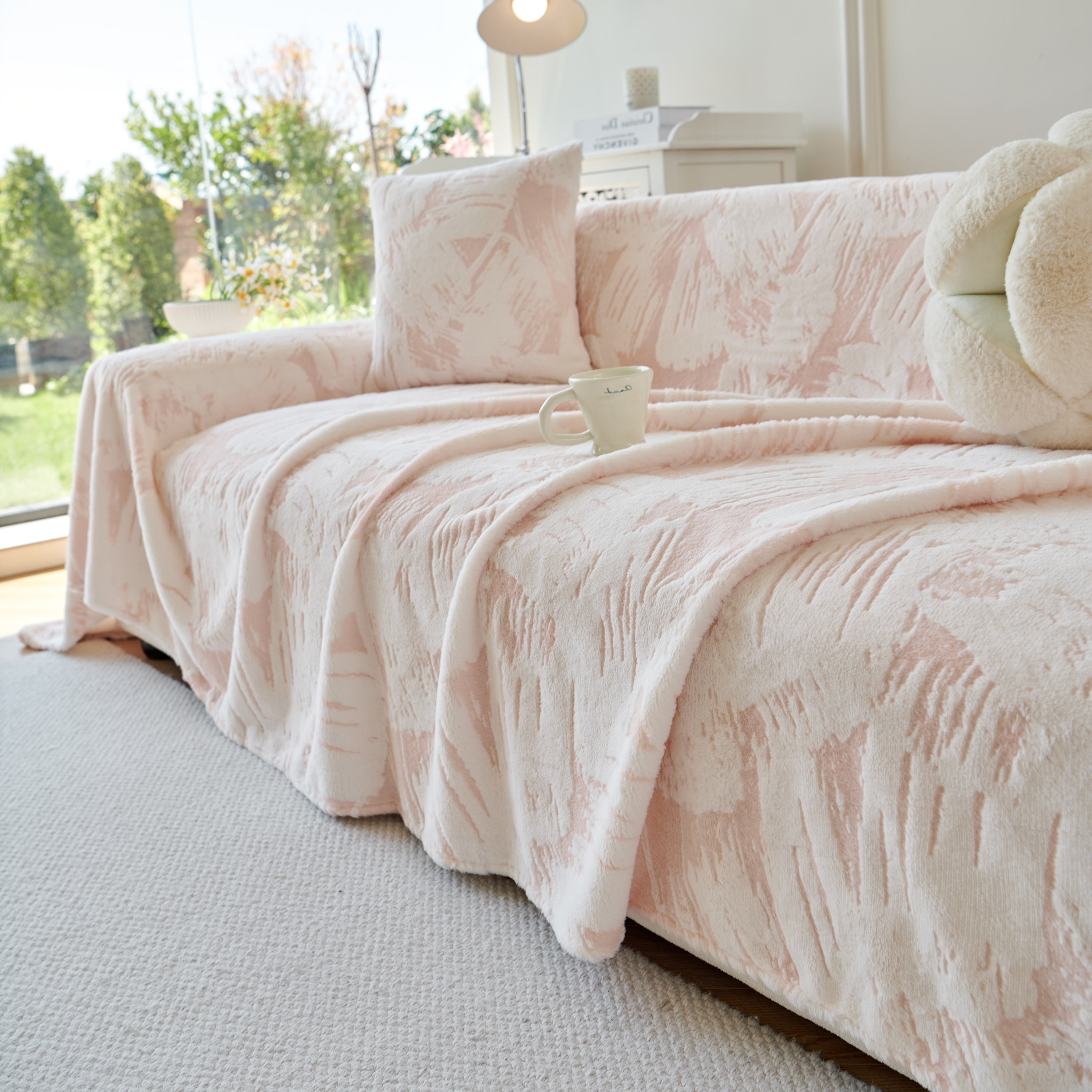 Plush Faux Fur Warm Sofa Cover with Waves Jacquard Textured Throw Blankets for Couch