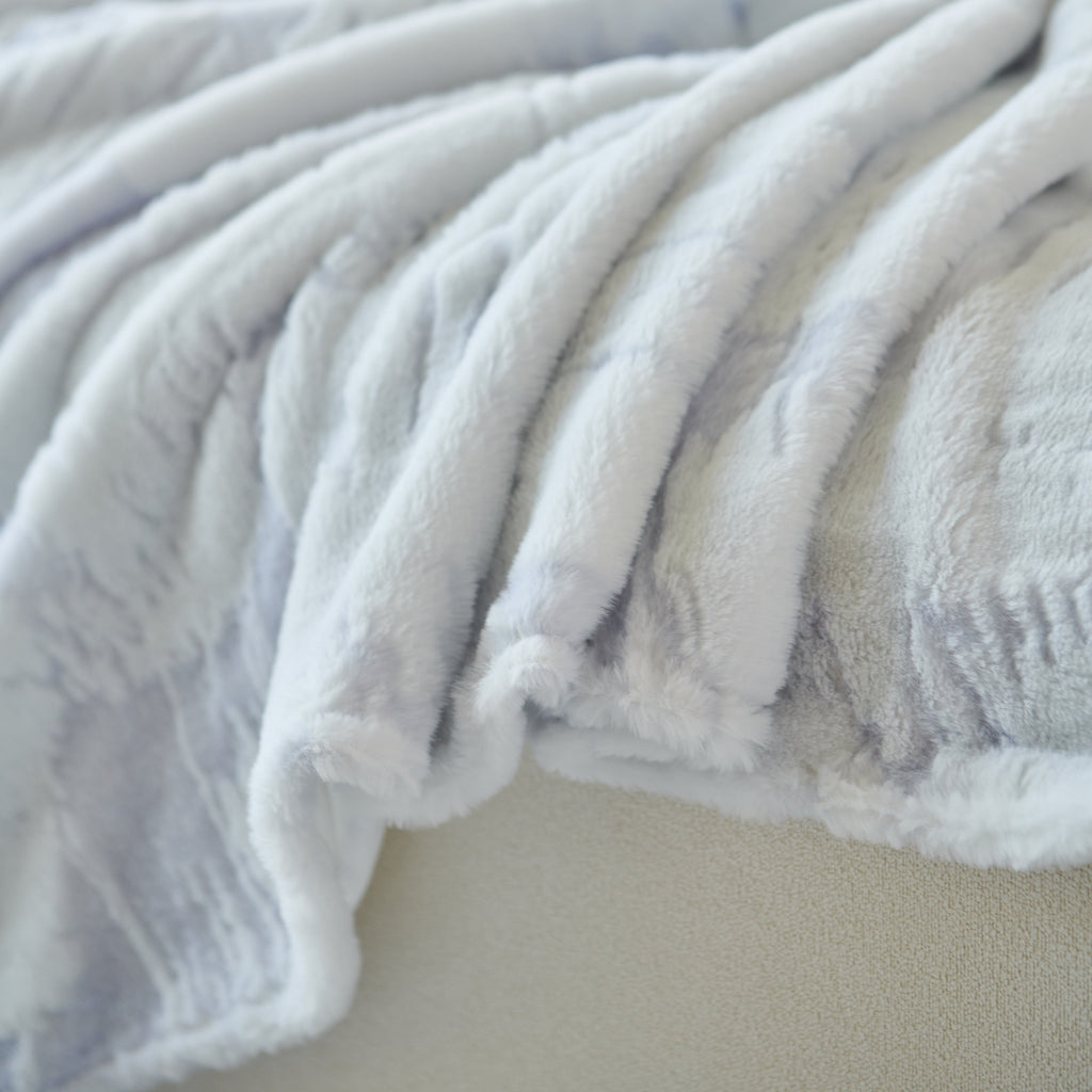 Plush Faux Fur Warm Sofa Cover with Waves Jacquard Textured Throw Blankets for Couch