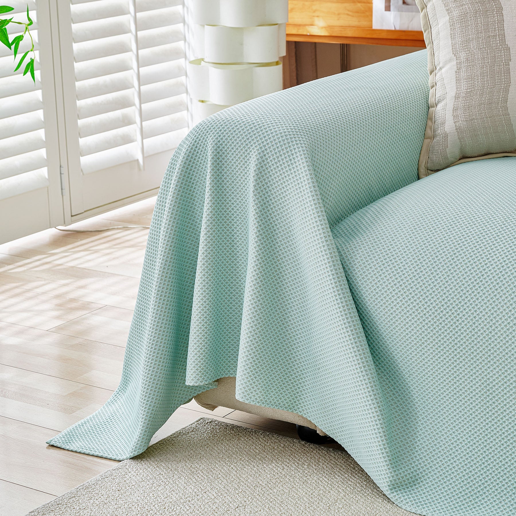 Cooling Ice Silk Knit Couch Cover, Breathable Pet Friendly Soft Throw Cover for Sofas