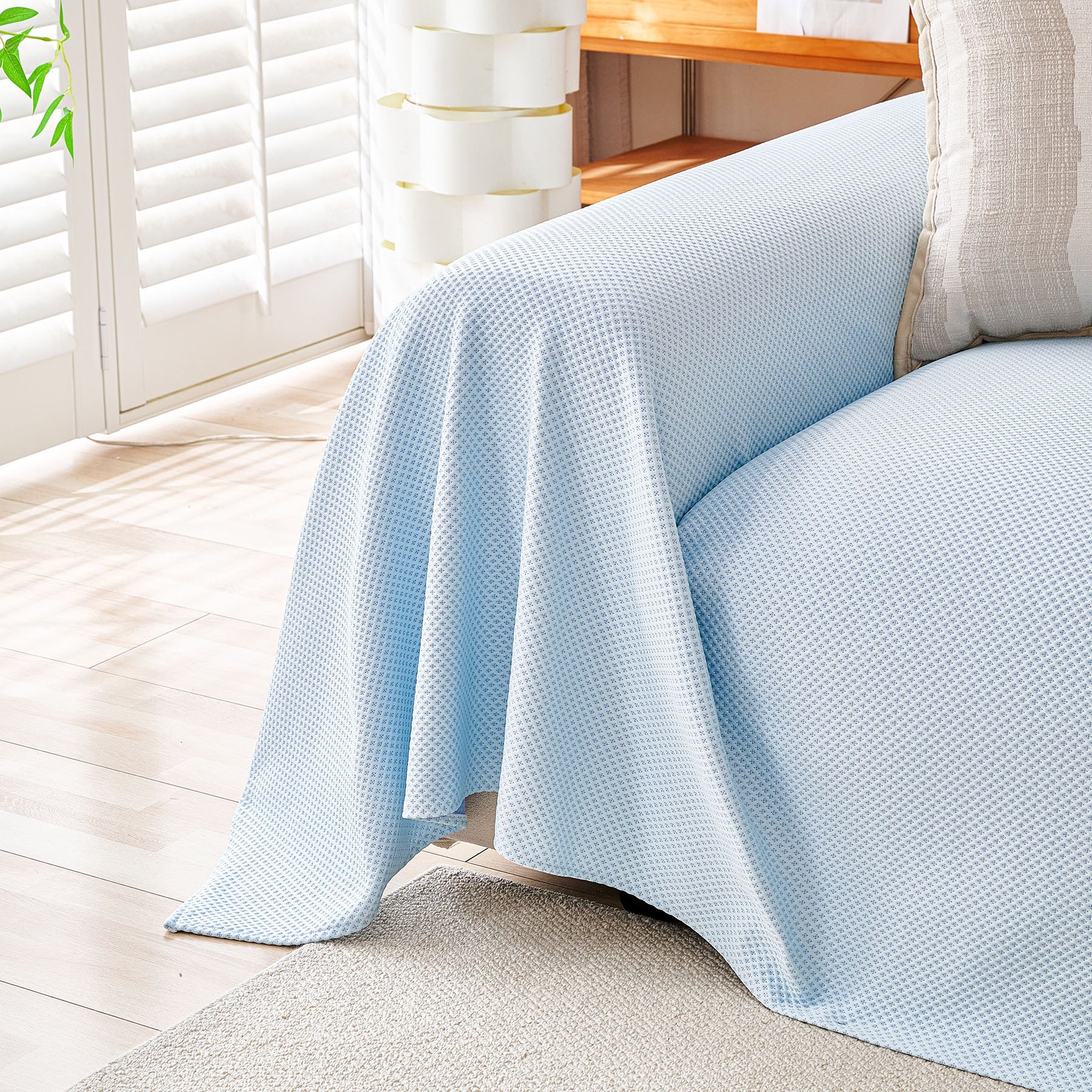 Cooling Ice Silk Knit Couch Cover, Breathable Pet Friendly Soft Throw Cover for Sofas