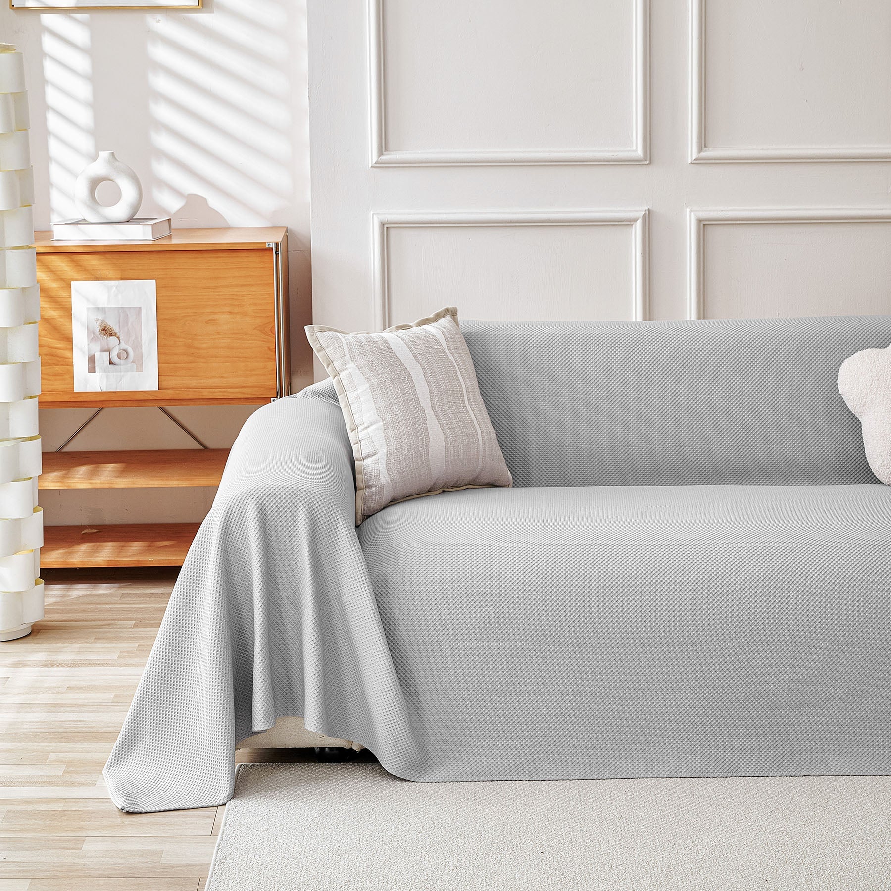 Cooling Ice Silk Knit Couch Cover, Breathable Pet Friendly Soft Throw Cover for Sofas
