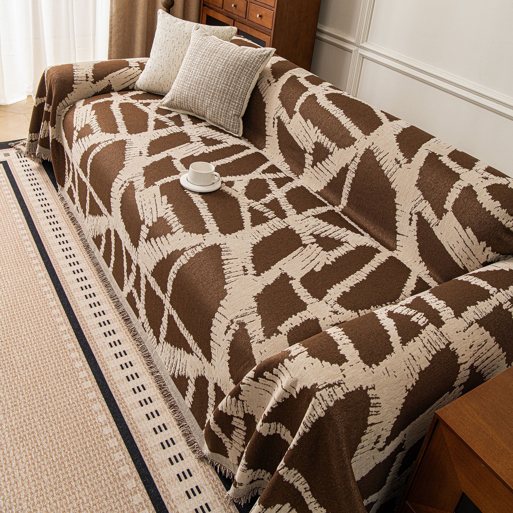 Modern Chenille Bold Abstract Pattern Sofa Cover, Artistic Decorative Furniture Cover