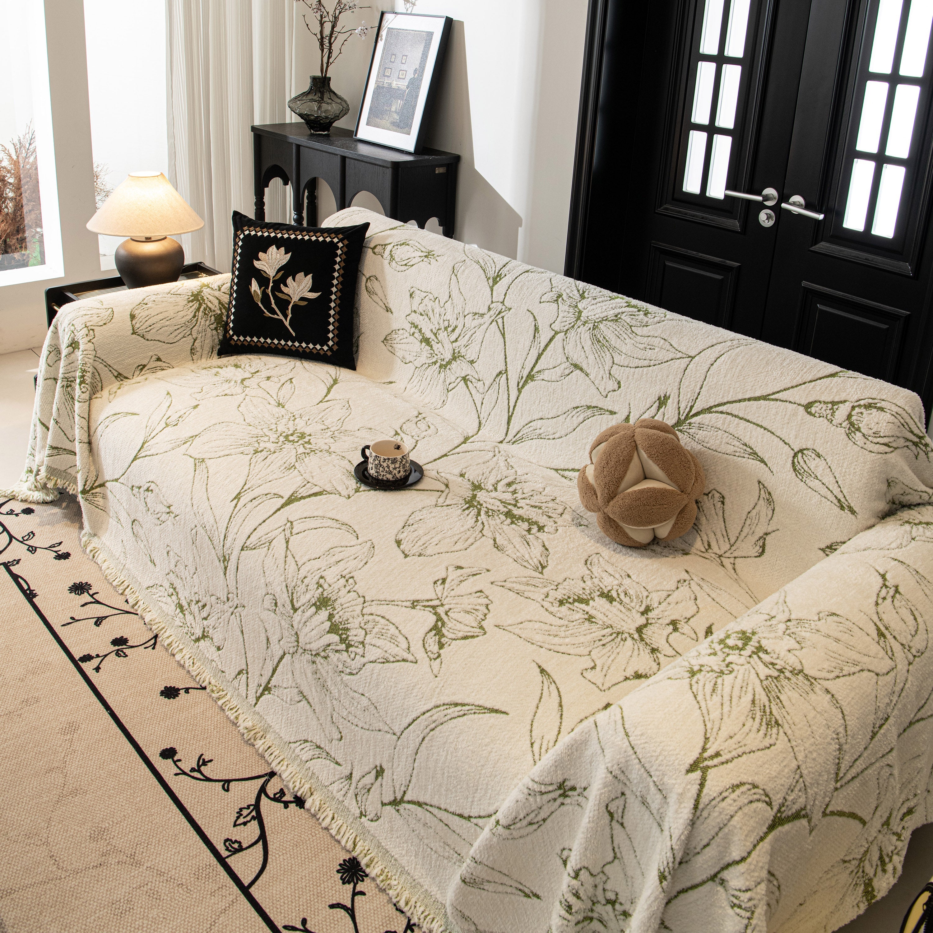 Large Floral Sofa Cover Throw Blanket, Plush Jacquard Non-Shedding Couch Cover for Pets