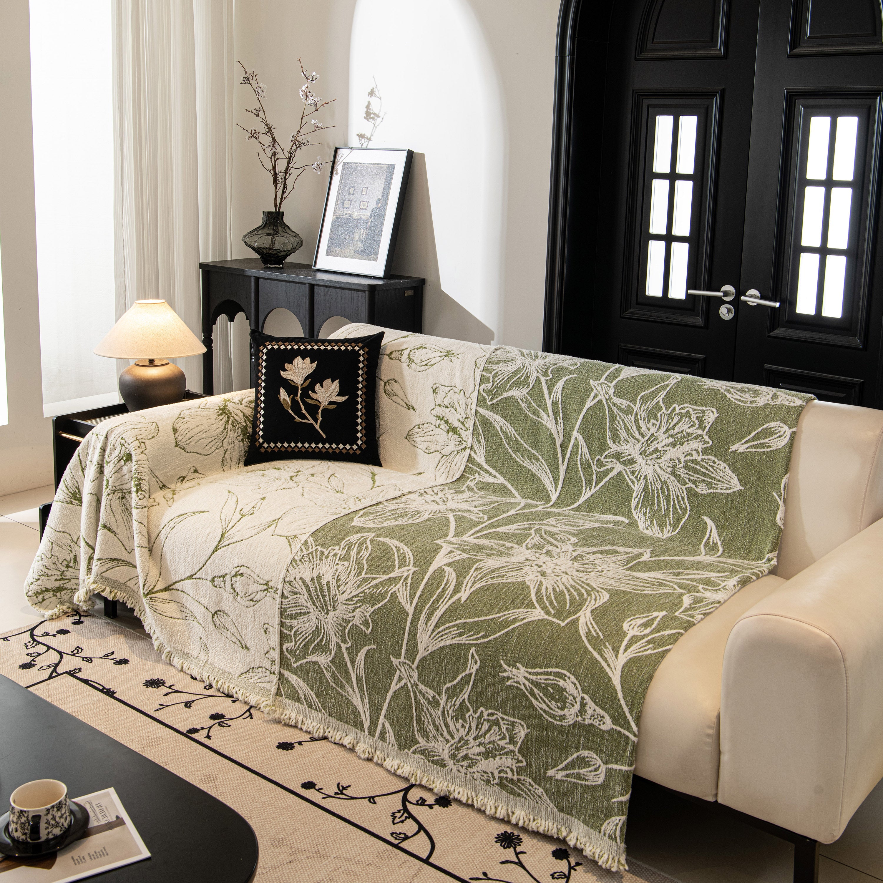 Large Floral Sofa Cover Throw Blanket, Plush Jacquard Non-Shedding Couch Cover for Pets