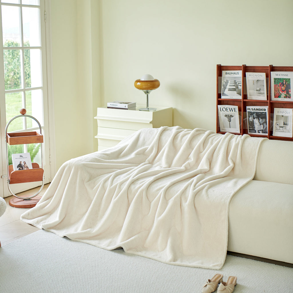 Faux Fur Smooth Plush Comfy Couch Covers, Soft Thicked Durable Blankets and Throws for Sofas
