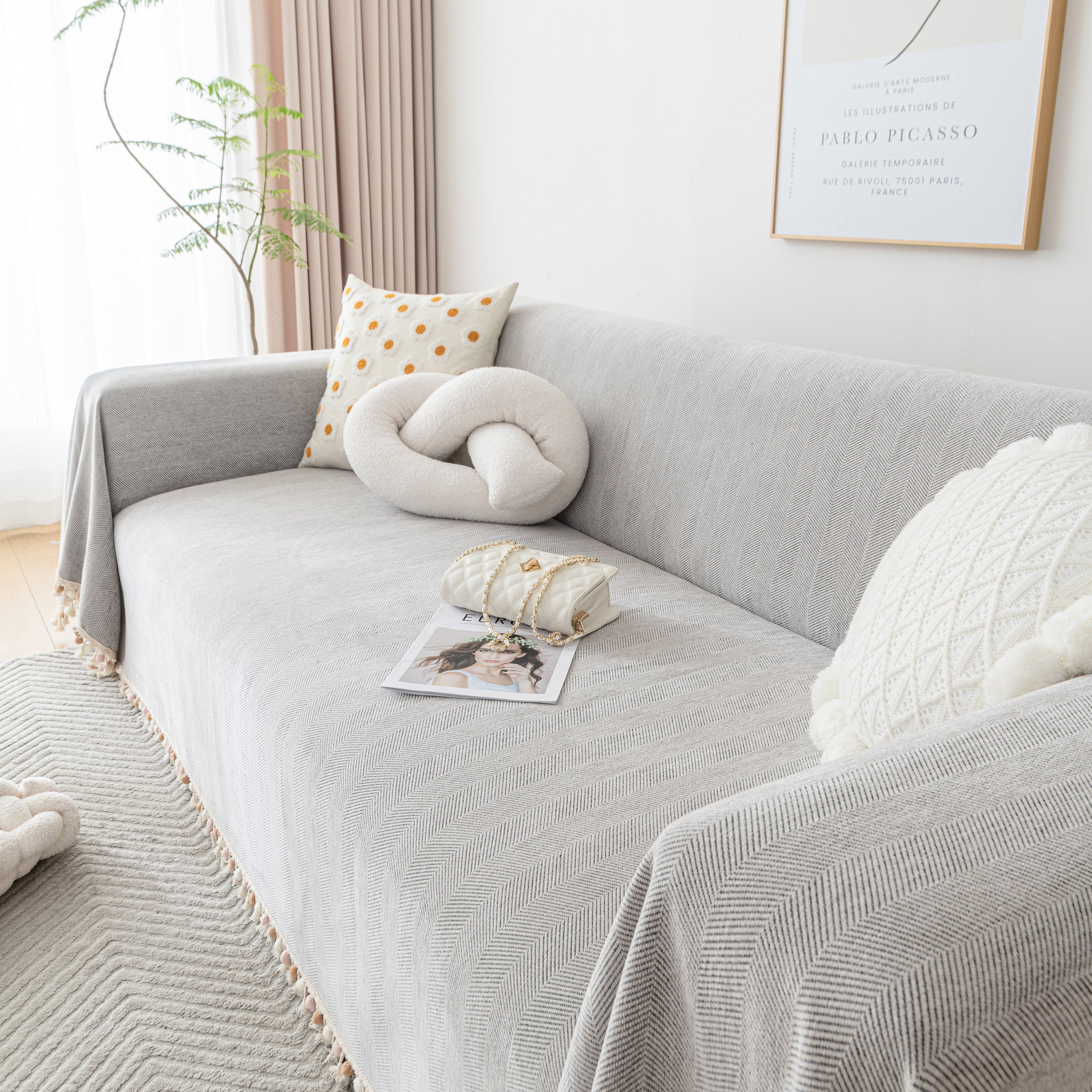 Boho Herringbone Sofa Throw Blanket with Pom Pom Tassels Stylish Furniture Slipcover
