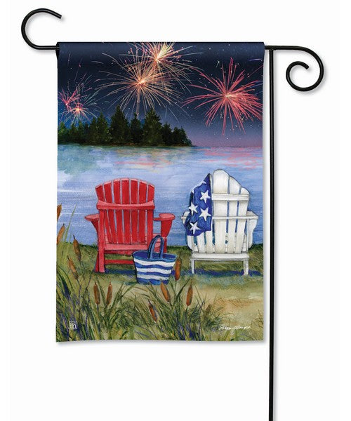 Magnet Works Mail32177 Lake View Garden Flag