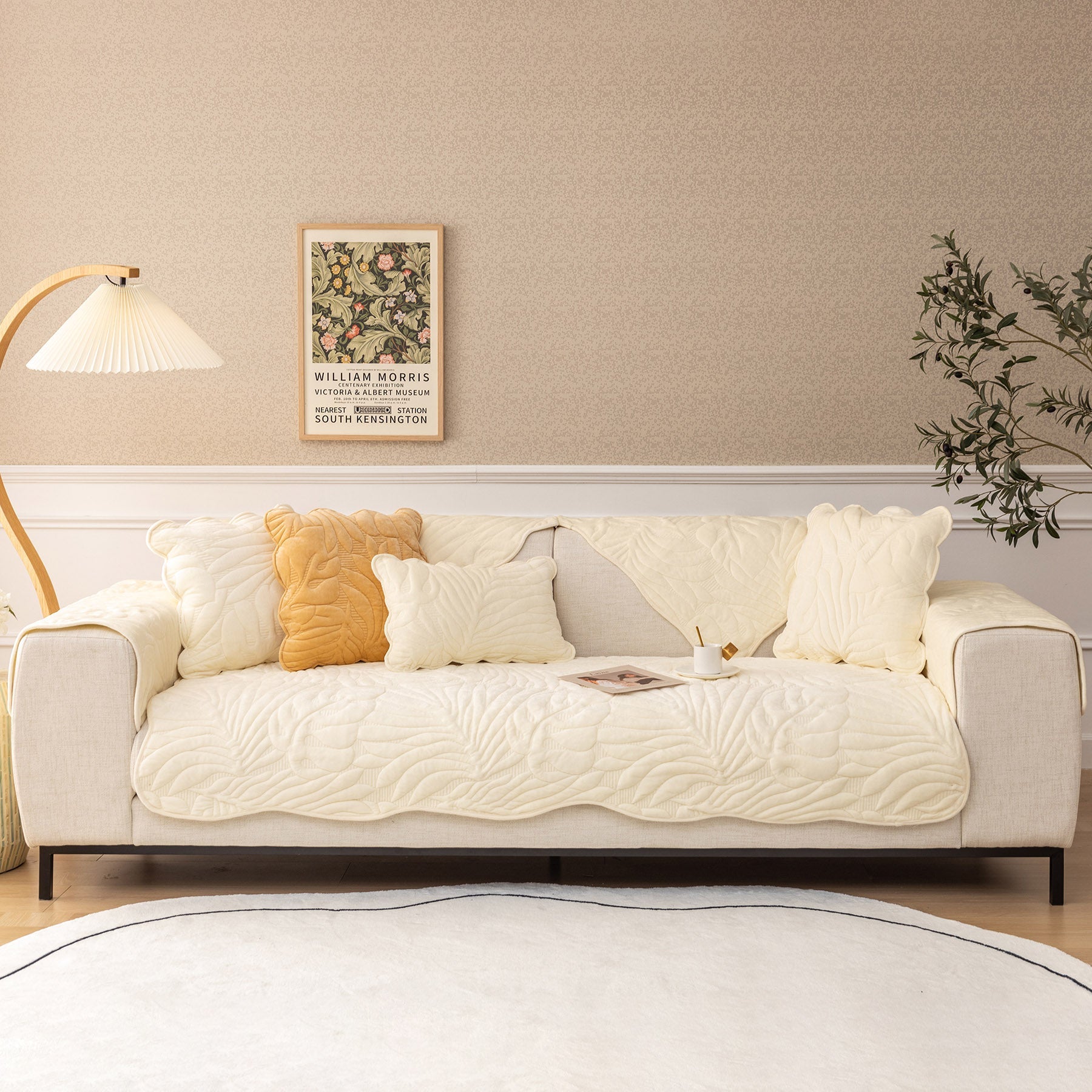 Soft Velvet Plush Non-Slip Sofa Cover Quilted Palm Leaves Sofa Seat Pad for Kids and Pets