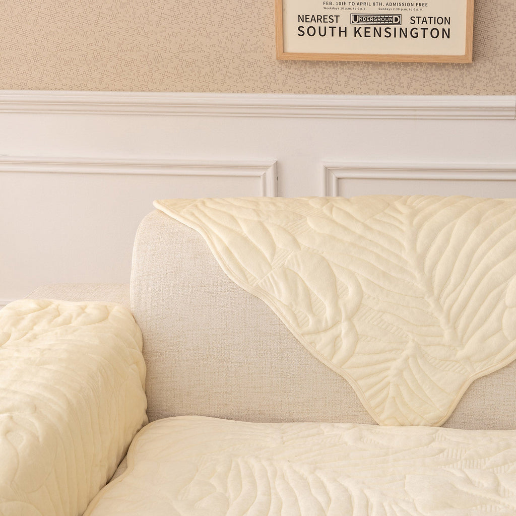 Soft Velvet Plush Non-Slip Sofa Cover Quilted Palm Leaves Sofa Seat Pad for Kids and Pets