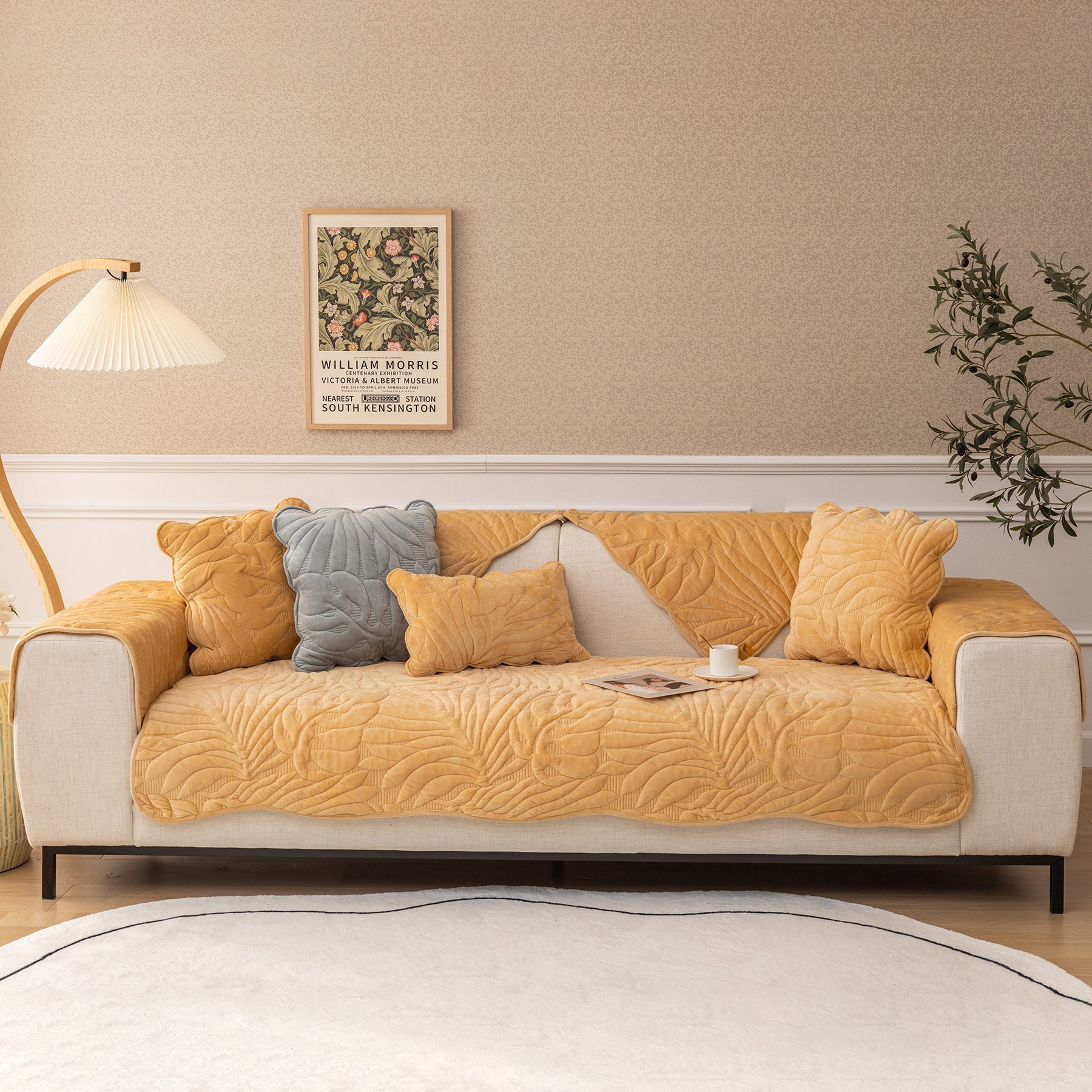 Soft Velvet Plush Non-Slip Sofa Cover Quilted Palm Leaves Sofa Seat Pad for Kids and Pets