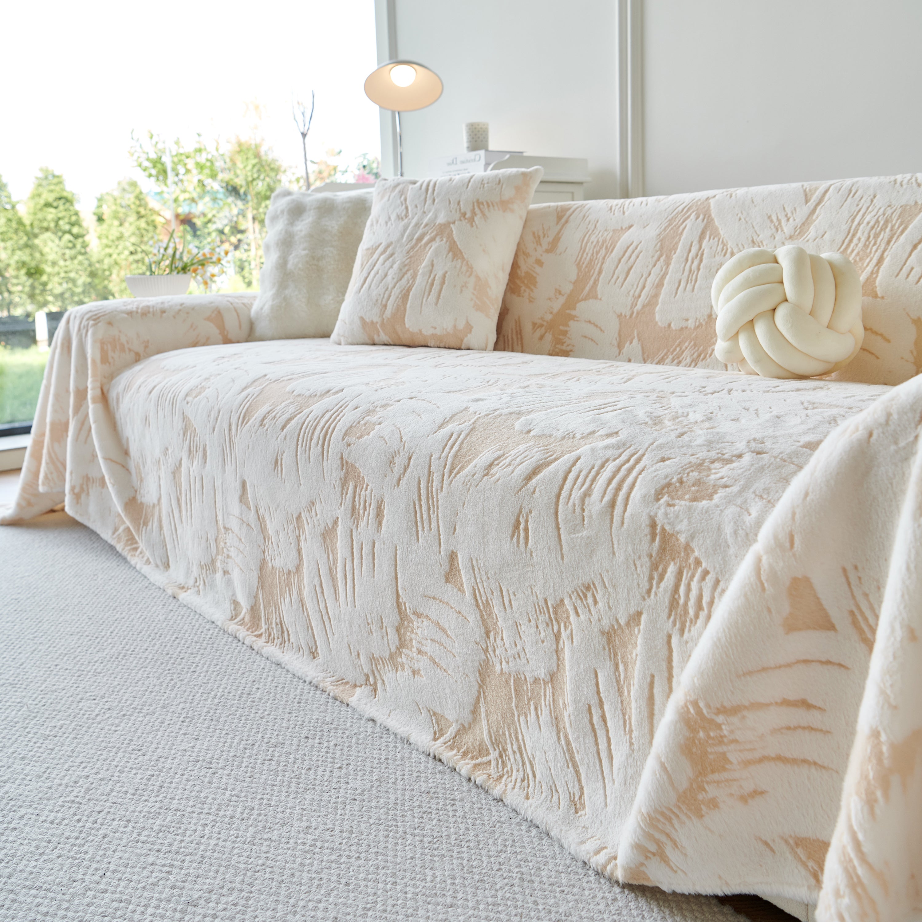 Plush Faux Fur Warm Sofa Cover with Waves Jacquard Textured Throw Blankets for Couch