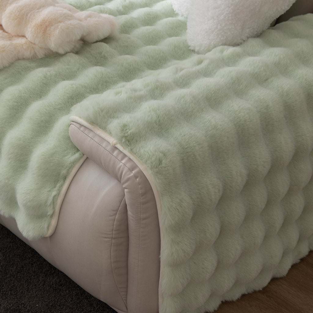 Thick Sofa Seat Pad Solid Color Faux Fur Fluffy Sofa Cushion Non-Slip Couch Covers