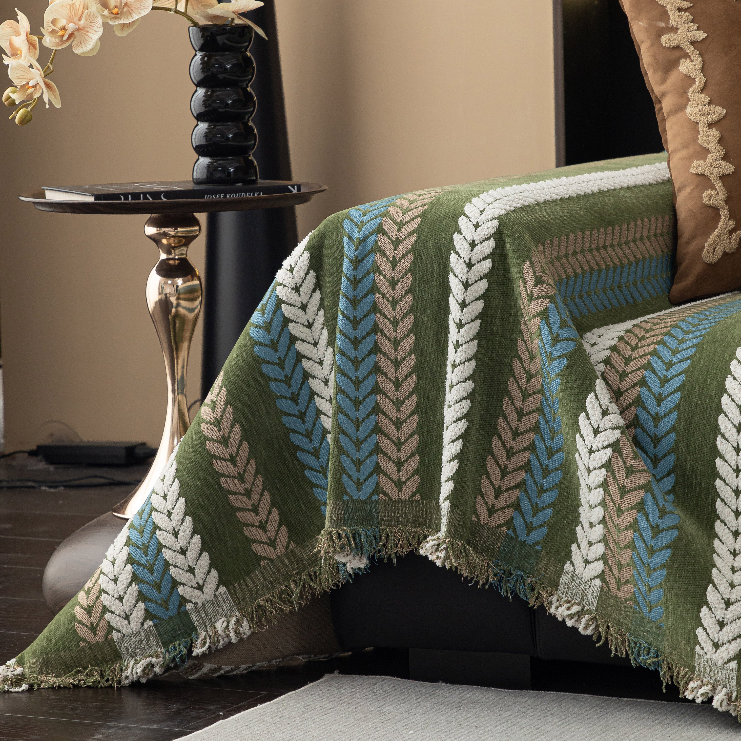 Cozy Decorative Throw Blanket for Couches, Boho Plush Woven Sofa Cover with Stripes