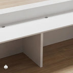 Lyssandra · Front Reception Desk