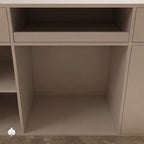 Nyssa · Front Reception Desk