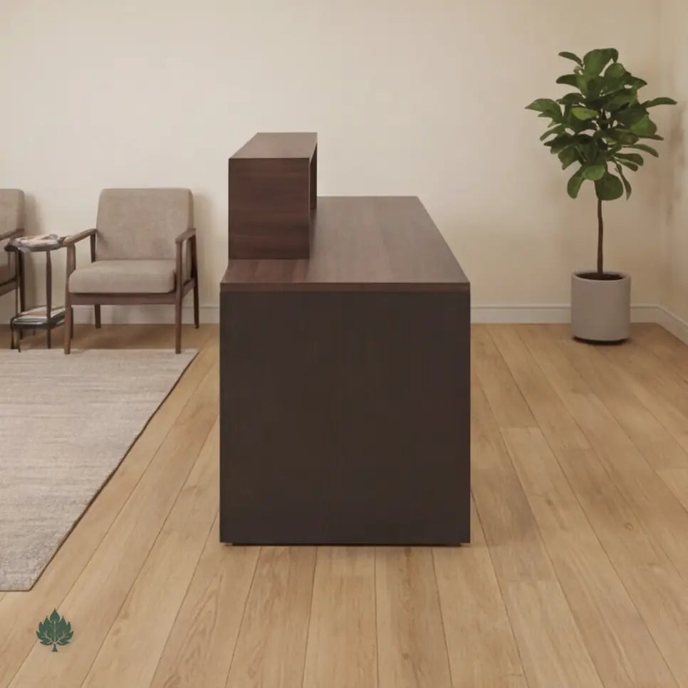 Taviel · Front Reception Desk