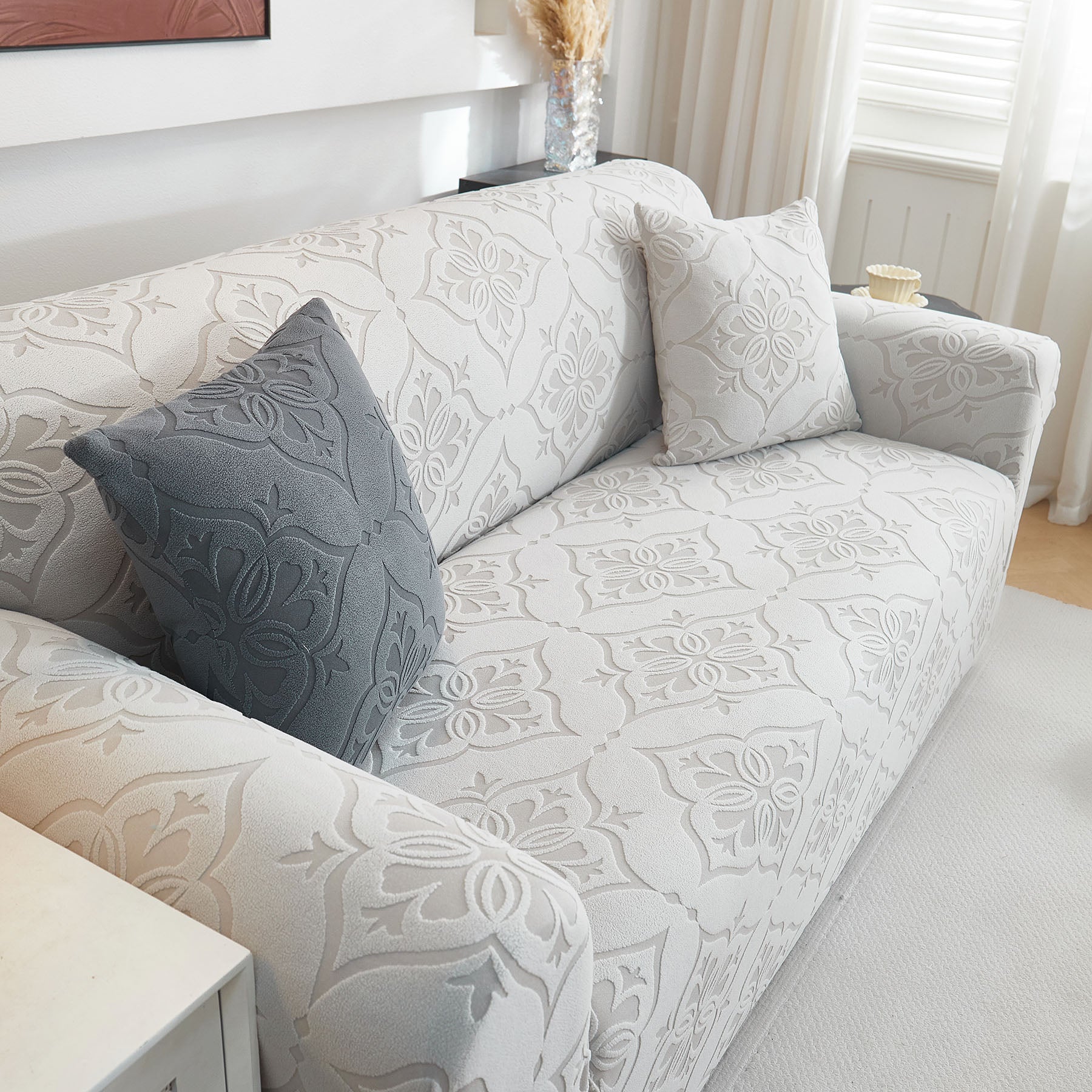 3D Damask Jacquard Stretch Sofa Cover Thick Polar Fleece Couch Slipcover with Straps