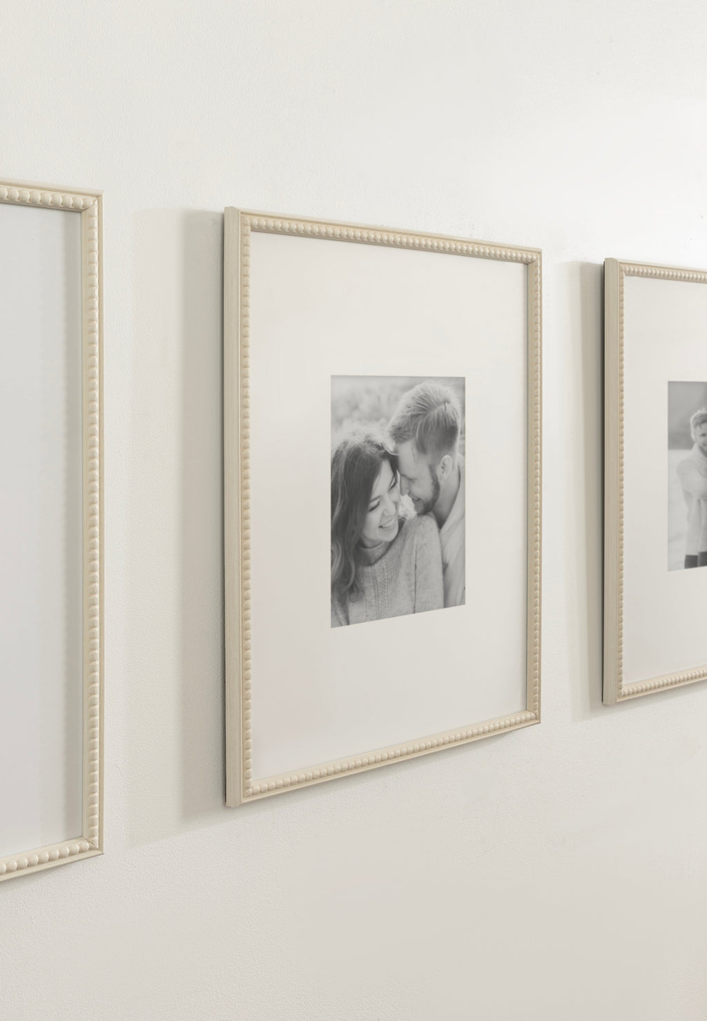 Adlynn Beaded Photo Frame Set