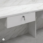 Niven · Front Reception Desk