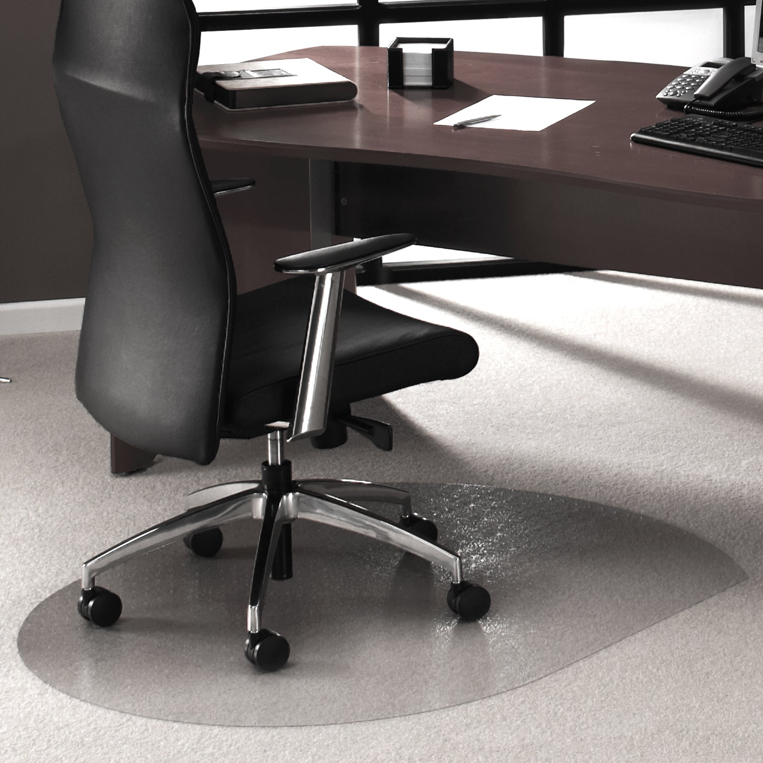 Ultimat? Polycarbonate Contoured Chair Mat For Carpets Up To 1/2' - 39 X 49'