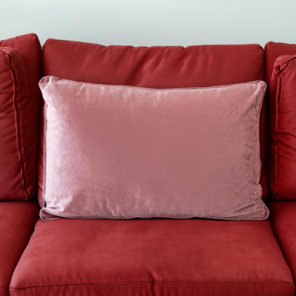 Luxurious Velvet Cushions - Comfortable & Elegant Home Decor - Opulent & Sophisticated Soft Furnishings - Rose Gold - 60x40