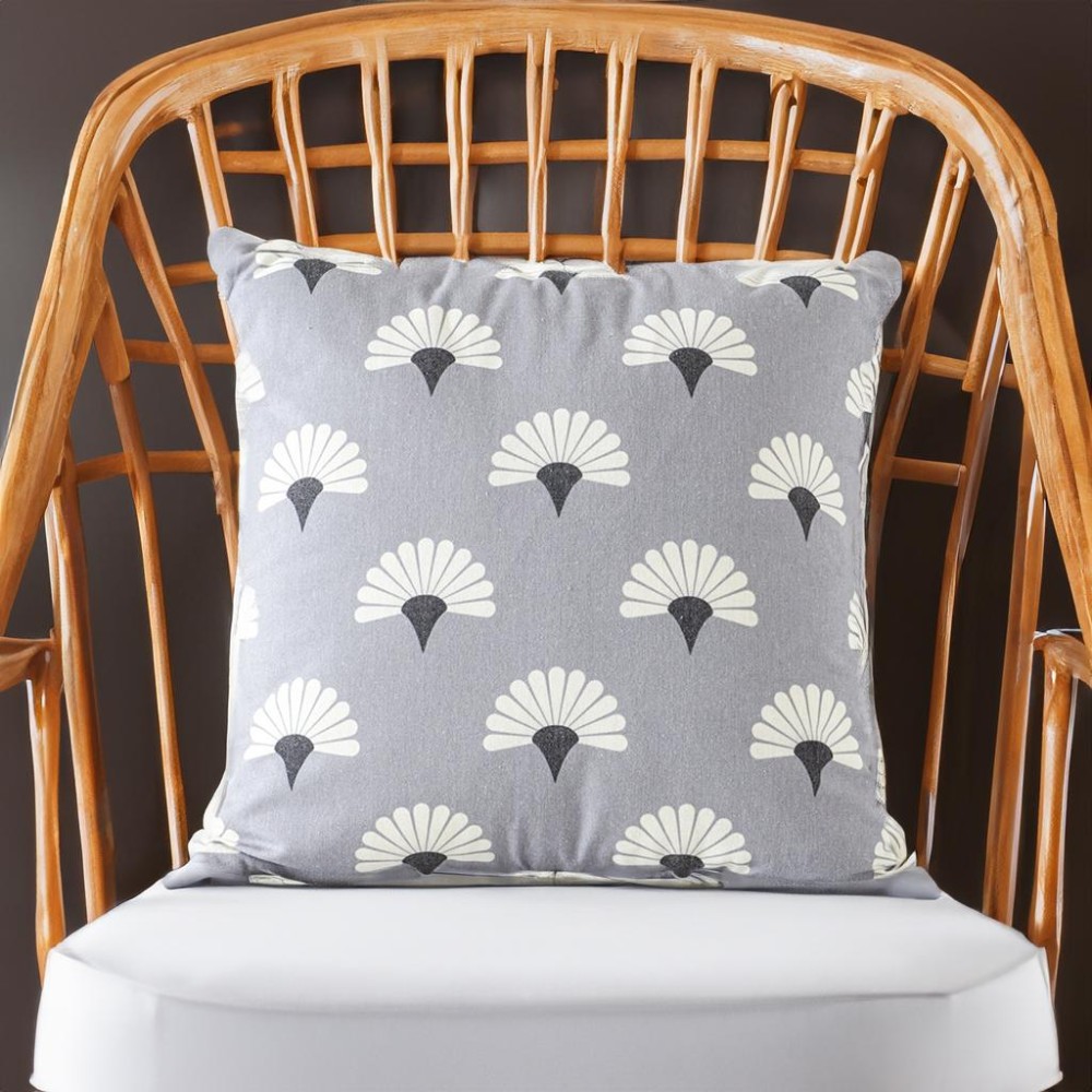 Whimsical Indoor Cushions - Refresh Your Decor with Unique Designs - Affordable and Stylish - Various Colors, Styles, and Sizes - Petals - Grey - 45x45cm