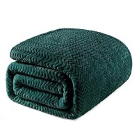 Exclusivo Mezcla Forest Green Fleece Twin Size Blanket For Bed Super Soft Cozy Blankets With Decorative Wave Textured Lightwei