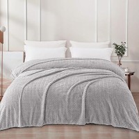 Exclusivo Mezcla Light Grey Fleece Queen Size Blanket For Bed Super Soft Cozy Blankets With Decorative Wave Textured Lightweig