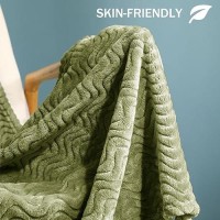 Exclusivo Mezcla Olive Green Fleece Throw Blanket For Couch Bed Super Soft Cozy Blankets With Decorative Wave Textured Lightwe