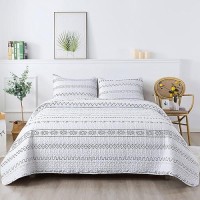 Andency White Quilt Set Oversized King (118X120 Inch)  3 Pieces(1 Striped Triangle Printed Quilt And 2 Pillowcases)  Bohemian Summer Lightweight Reversible Microfiber Bedspread Coverlet Sets