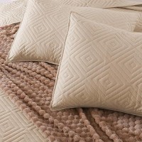 Exclusivo Mezcla Quilt Set King Size 3 Pieces Soft Lightweight Quilts Brich Beige Bedspreads Coverlets Classic Pattern Bedding