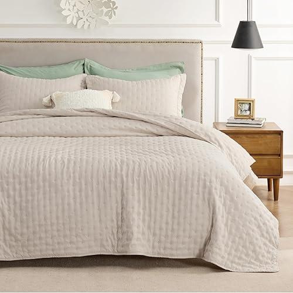 Bedsure King Size Quilt Set Soft Ultrasonic King Quilt Bedding Set Clover King Bedspread Lightweight Bedding Coverlet For All