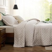 Bedsure King Size Quilt Set Soft Ultrasonic King Quilt Bedding Set Clover King Bedspread Lightweight Bedding Coverlet For All