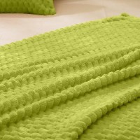 Vessia Flannel Fleece Twin Size Blanket(60X80 Inch)  3D Jacquard Green Fuzzy And Warm Blanket For Couch Sofa Bed Chair  300Gsm Super Soft Touch Cozy Lightweight Bed Blanket For All-Season Home Decor