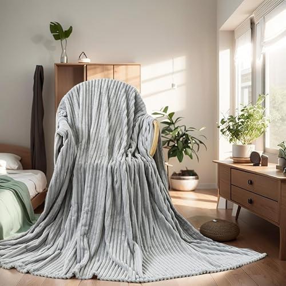 Fleece Blankets For All Season Premium Lightweight Antistatic Throw For Travel Size Bed Extra Soft Brush Fabric Warm Sofa The