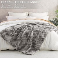 Exclusivo Mezcla Extra Large Soft Fleece Throw Blanket  50X70 Inches 3D Clouds Stylish Jacquard Throw Blanket For Couch  Cozy Soft Lightweight For All Season  Tie-Dye Grey Blanket