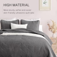 Exclusivo Mezcla Ultrasonic King Quilt Bedding Set Lightweight Grey Bedspreads Soft Modern Geometric Coverlet Set For All Seaso