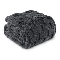 Exclusivo Mezcla King Size Flannel Fleece Blanket Super Soft 3D Checkered Jacquard Bed Blanket Cozy Fluffy Lightweight Blanket